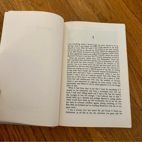 Vintage 60s Book The Shivering Sands by Victoria Holt 1969 Gray Hard Cover - Picture 4 of 7